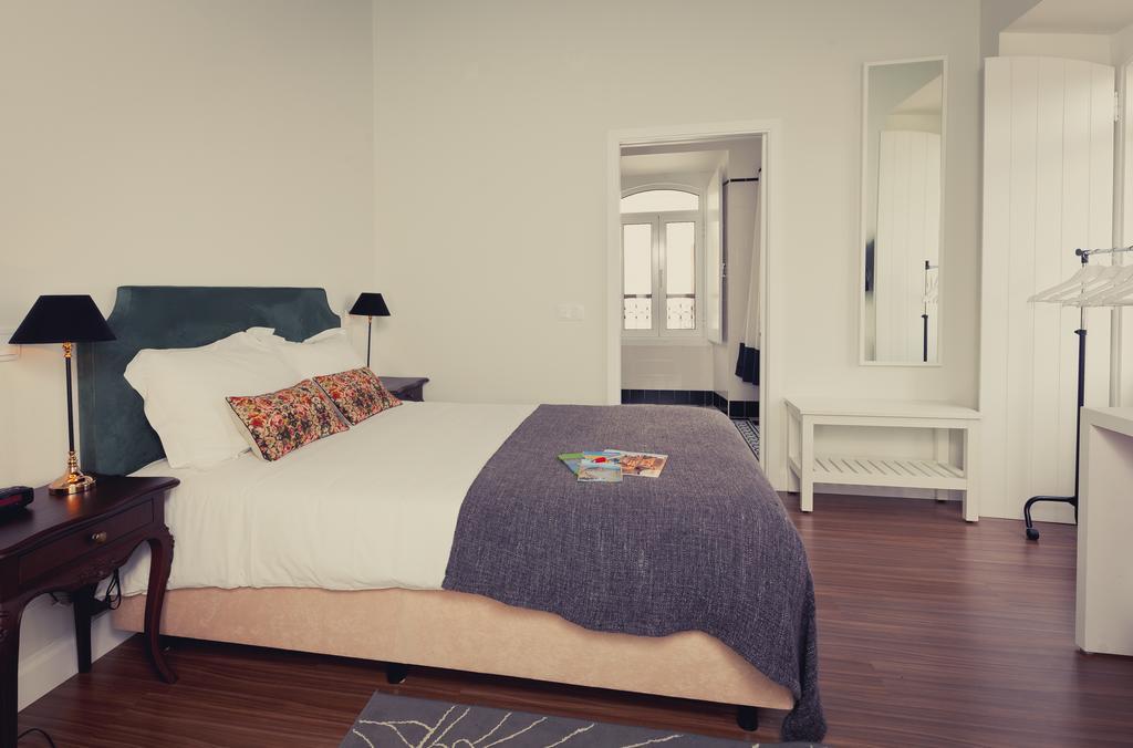 Bartholomeu Guesthouse เซาบาร์โตโลเมว จิ เมสซิเนส ภายนอก รูปภาพ